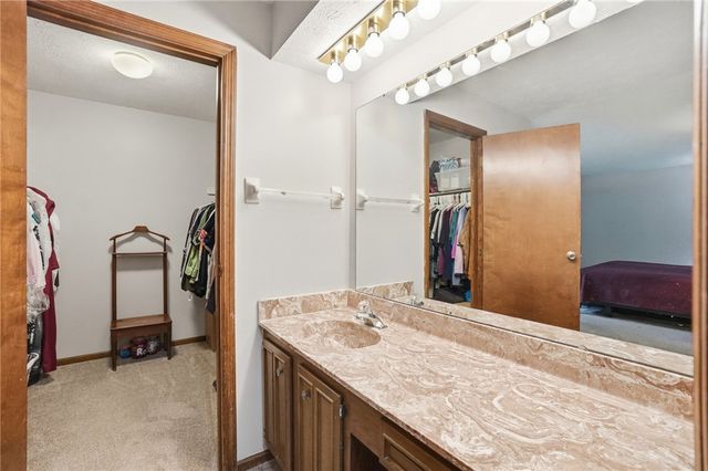 2033 Meadowside Lane, Washington Twp, OH 45458
