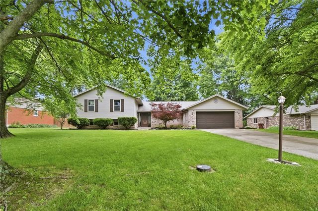2033 Meadowside Lane, Washington Twp, OH 45458