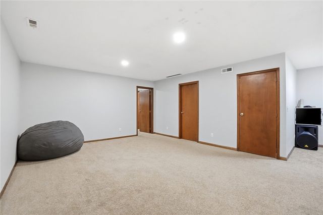 2033 Meadowside Lane, Washington Twp, OH 45458