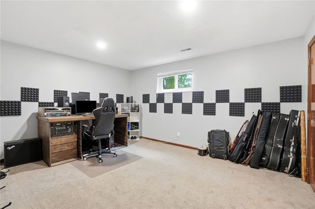 2033 Meadowside Lane, Washington Twp, OH 45458