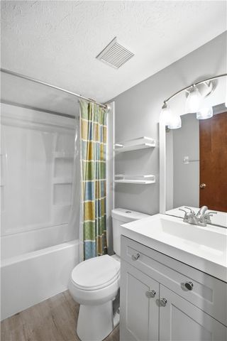2033 Meadowside Lane, Washington Twp, OH 45458