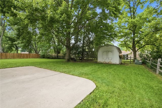 2033 Meadowside Lane, Washington Twp, OH 45458