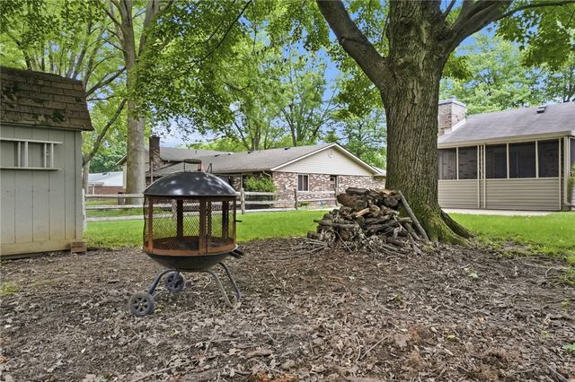 2033 Meadowside Lane, Washington Twp, OH 45458