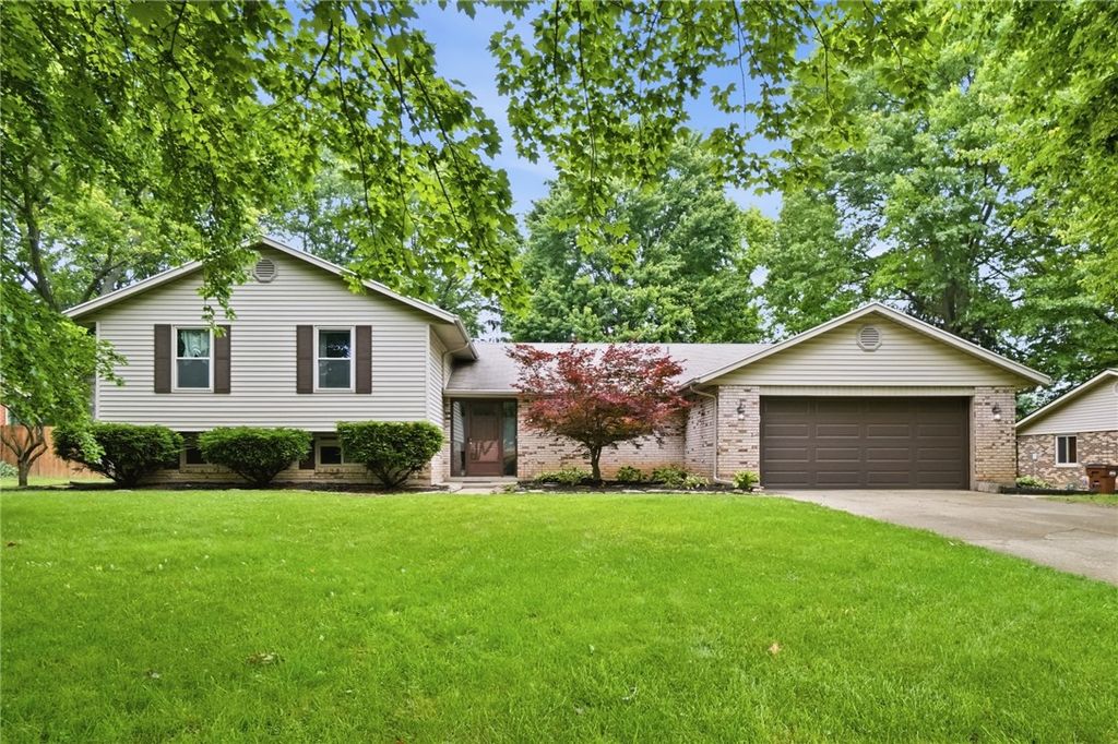 2033 Meadowside Lane, Washington Twp, OH 45458