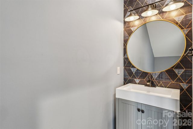 6309 Kennard Drive, Charlotte, NC 28216