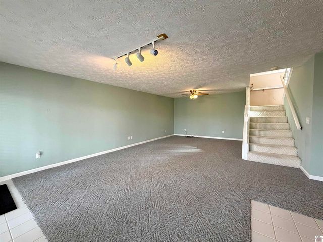 749 Bayshore Dr, Cadiz, KY 42211