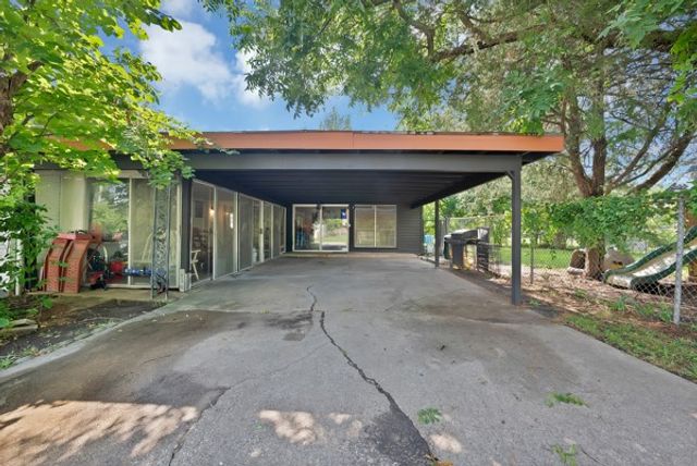 4200 Templeton Street, Greenville, TX 75401