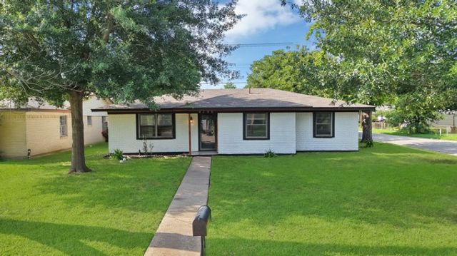 4200 Templeton Street, Greenville, TX 75401