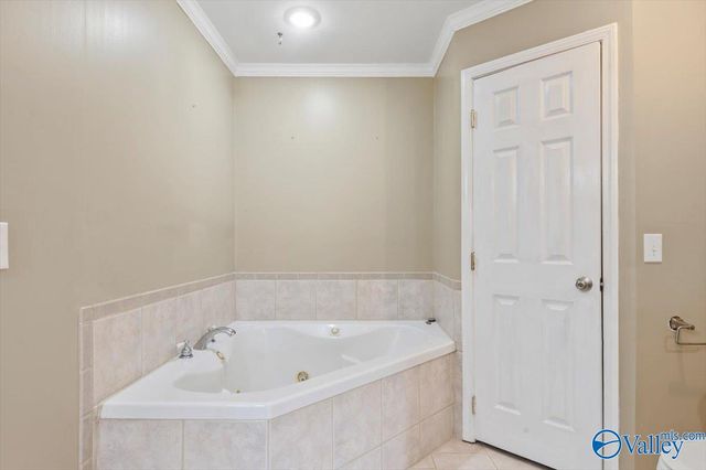 5018 Doris Lane, Guntersville, AL 35976