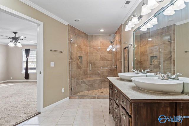 5018 Doris Lane, Guntersville, AL 35976