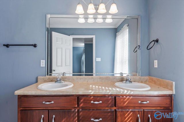 5018 Doris Lane, Guntersville, AL 35976