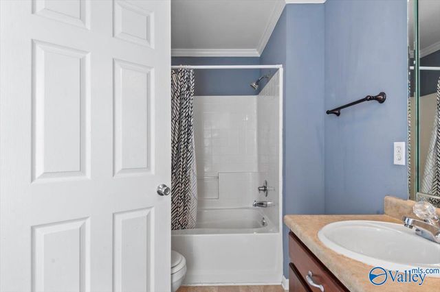 5018 Doris Lane, Guntersville, AL 35976