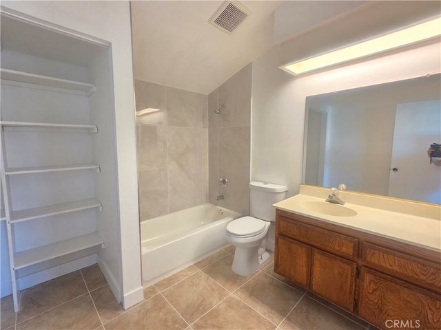 7492 Eugenia, Fontana, CA 92336