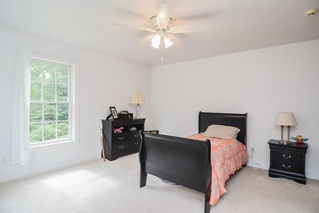 8 Martin Rd, Brookfield, MA 01506