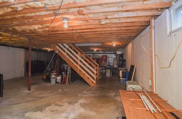8 Martin Rd, Brookfield, MA 01506