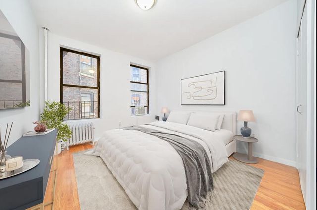 454 9th Ave Apt 8, New York City, NY 10018