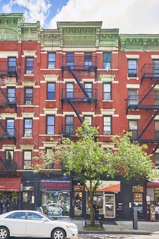 454 9th Ave Apt 8, New York City, NY 10018