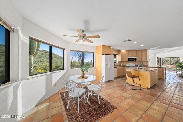 4271 N Summer Set Loop, Tucson, AZ 85750