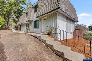 174 Stoneway Dr NW, Salem, OR 97304