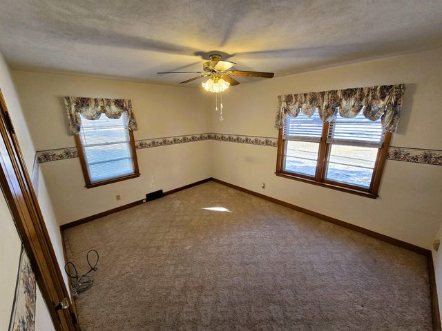 801 Iowa Street, Dysart, IA 52224