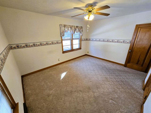 801 Iowa Street, Dysart, IA 52224