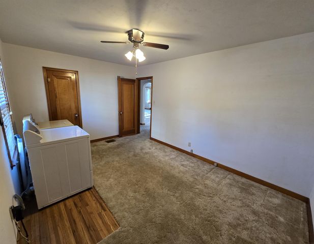 801 Iowa Street, Dysart, IA 52224