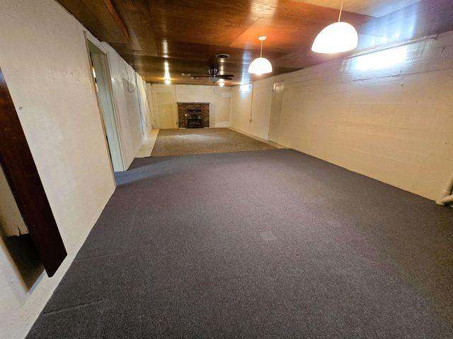 801 Iowa Street, Dysart, IA 52224
