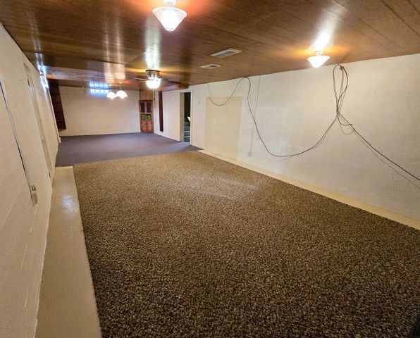 801 Iowa Street, Dysart, IA 52224