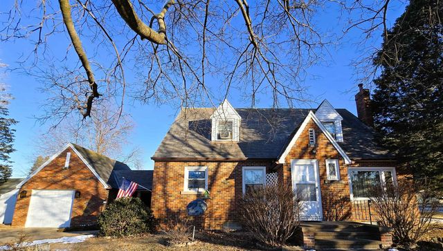 801 Iowa Street, Dysart, IA 52224