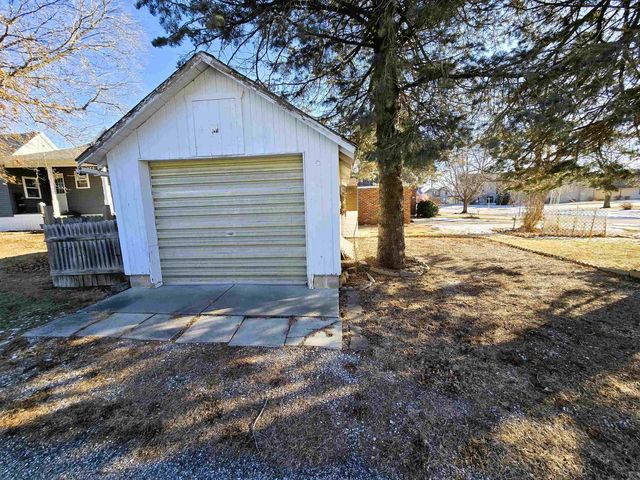 801 Iowa Street, Dysart, IA 52224