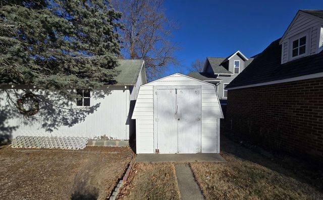 801 Iowa Street, Dysart, IA 52224