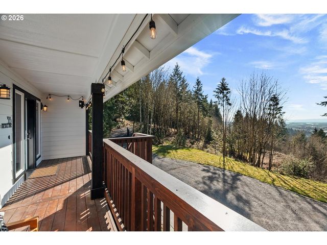 335 HILLSDALE Dr, Woodland, WA 98674