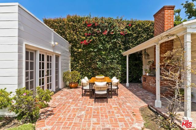2718 Motor Avenue, Los Angeles, CA 90064
