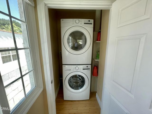 1327 Allen, Glendale, CA 91201