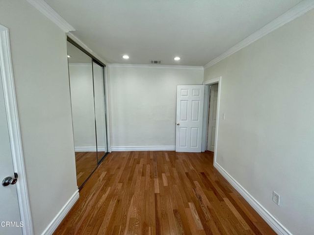 1327 Allen, Glendale, CA 91201