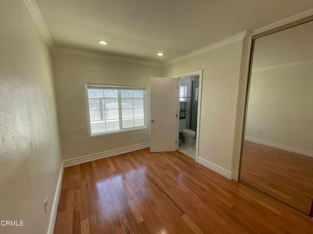 1327 Allen, Glendale, CA 91201