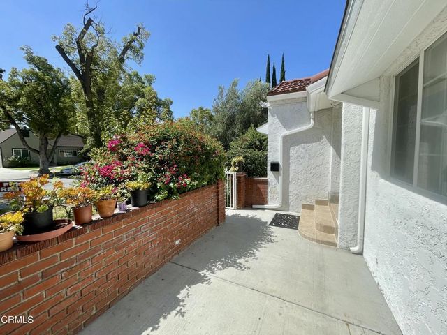 1327 Allen, Glendale, CA 91201