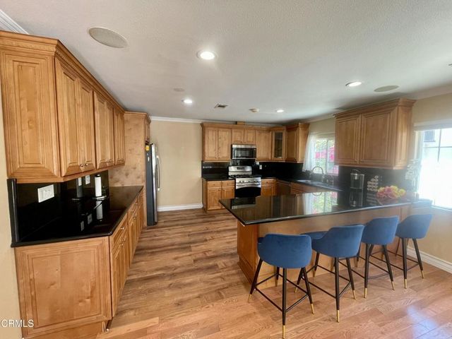 1327 Allen, Glendale, CA 91201