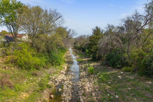 902 Ray Berglund BLVD, Round Rock, TX 78664