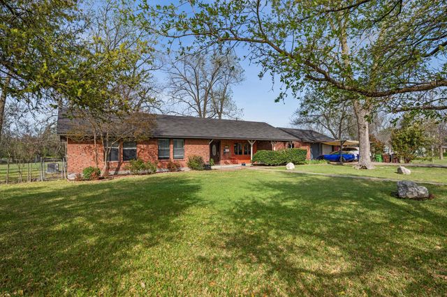 902 Ray Berglund BLVD, Round Rock, TX 78664