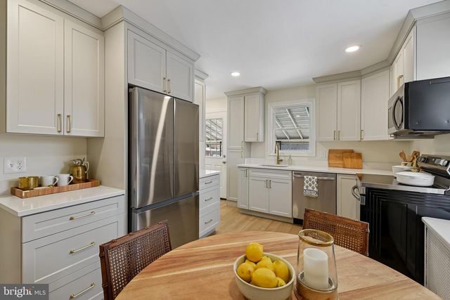 100 MARGARET AVE, Baltimore, MD 21221