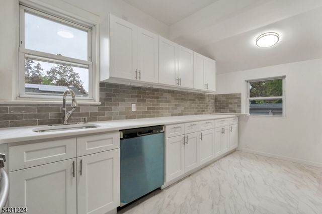 304 N Park Ave., Linden City, NJ 07036