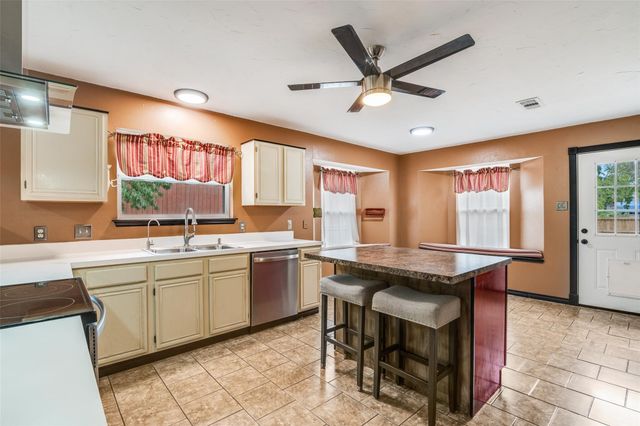 6512 Coral Lane, Sachse, TX 75048