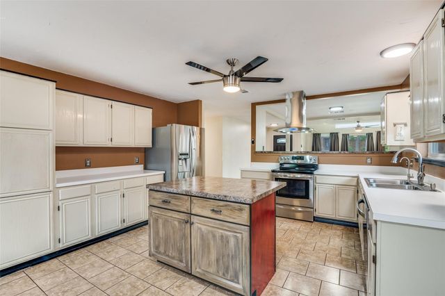 6512 Coral Lane, Sachse, TX 75048