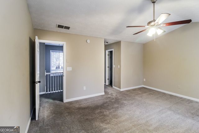 4090 Bradstone Trace NW, Lilburn, GA 30047