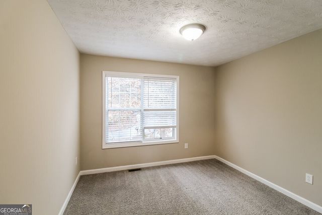 4090 Bradstone Trace NW, Lilburn, GA 30047