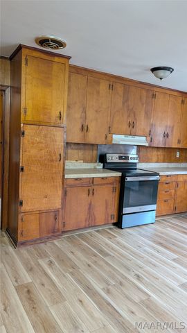 512 Agee Avenue, Selma, AL 36701