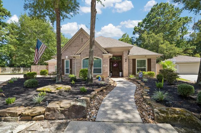 2102 Hickory Village Circle, Kingwood, TX 77345