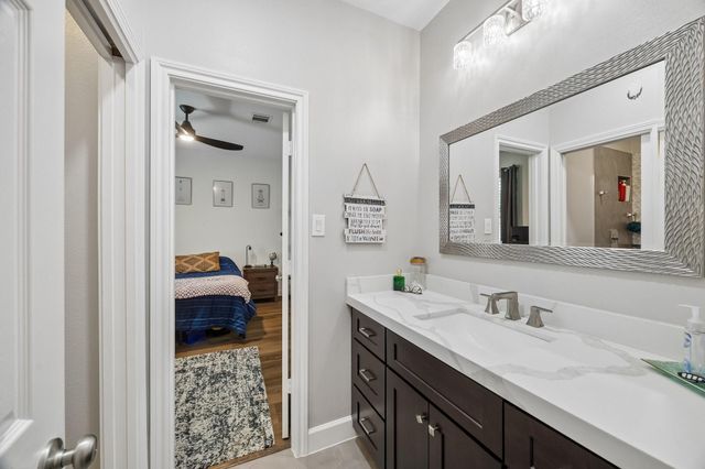 2102 Hickory Village Circle, Kingwood, TX 77345