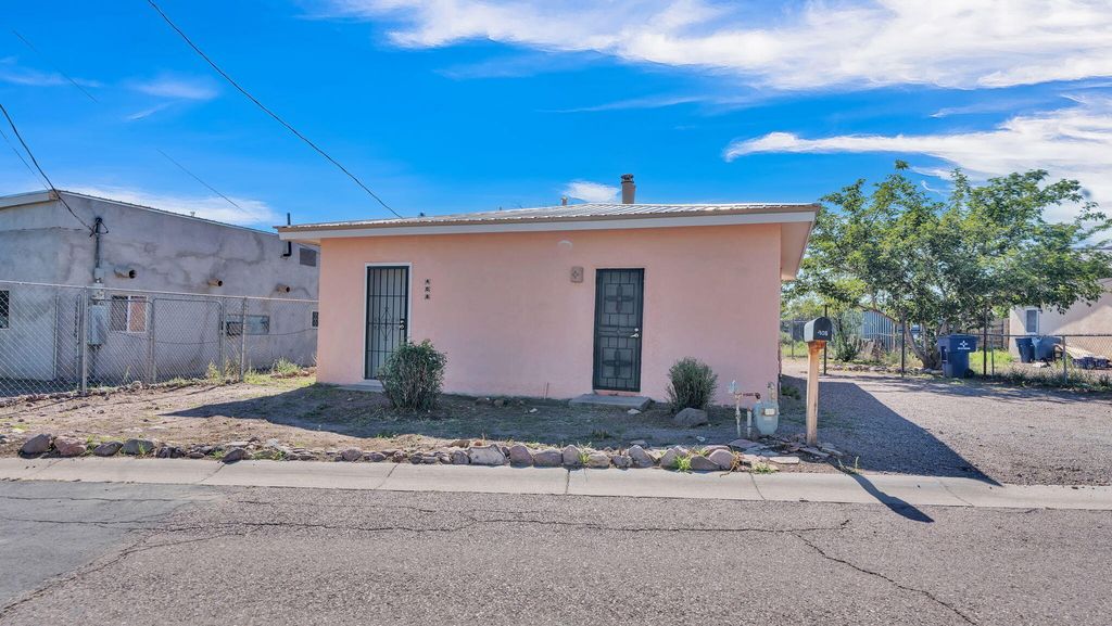 408 Nicholas Avenue, Socorro, NM 87801